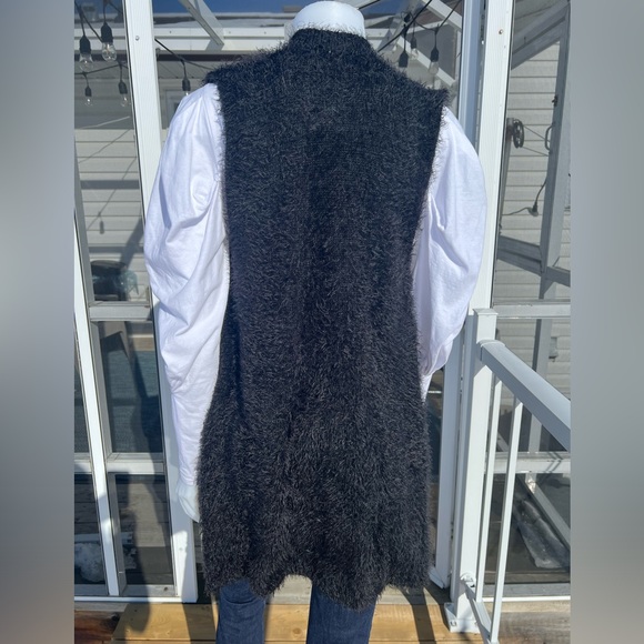 Hem & Thread Faux Fur Vest One Size New with Tags - Picture 2 of 3